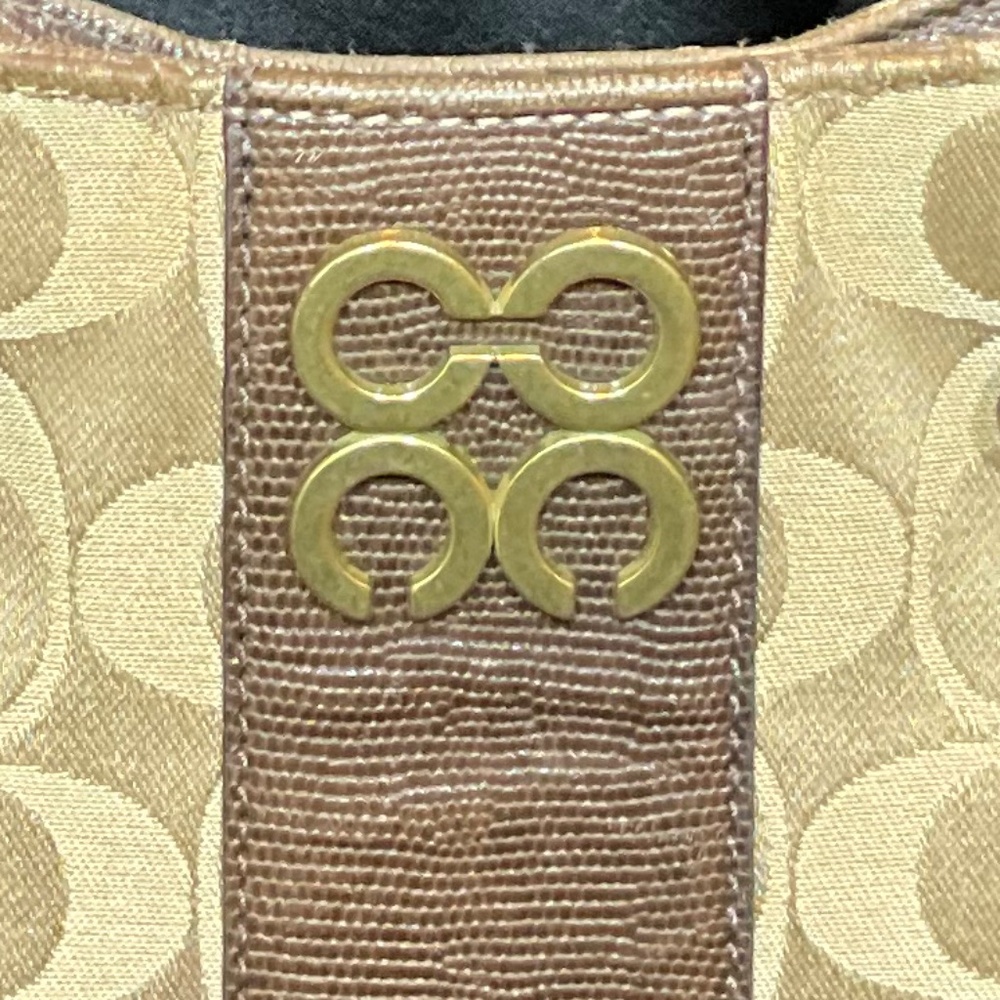 Coach signature beige and brown shoulder bag,  4 “C” emblem.   30-H7Fa - Picture 9 of 9